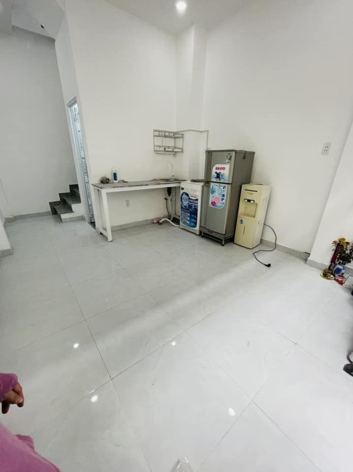 Cho thuê nhà Nguyên Căn Đường 15, Phường Tân Kiểng, Quận 7 nhà mới 100% Dt: 4m x 6,2m