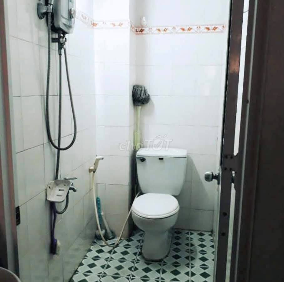 Cho thuê nhà Nguyên căn Đường số 8, P. Hiệp Bình Chánh, Quận Thủ Đức 1 trệt, 2 lầu, có sân thượng
