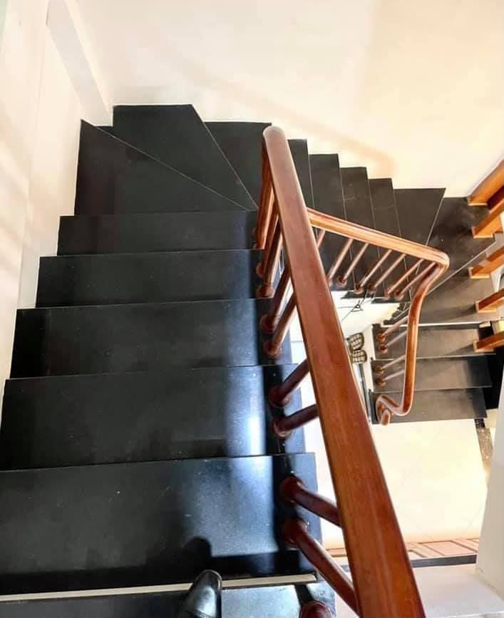 BÁN NHÀ ĐẸP TRUNG TÂM QUẬN HAI BÀ 5 TẦNG KINH DOANH NHỎ Ô TÔ 5 TẠ ĐỖ CỬA HAI MẶT THOÁNG