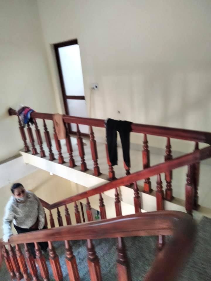 cần bán một căn nhà hai tầng đất có 144 m2 thổ cư hết P. Phú Xá cách qlo3 tâm 300m