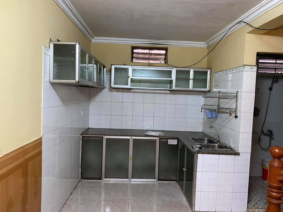 CHO THUÊ NHÀ NGUYÊN CĂN 3 TẦNG NGÕ 263 LẠCH TRAY Nhà chủ yếu cho hộ gia đình thuê nên rất sạch sẽ