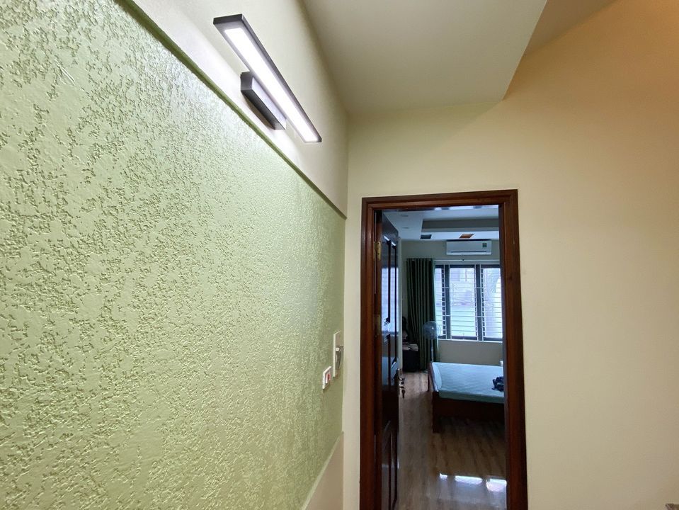 Tin nổi bẩt bán nhà 5 tầng VÂN CANH-HOÀI ĐỨC.Cách đường ôtô 10m.Gần chợ,10phút vào Mỹ Đình Nhà