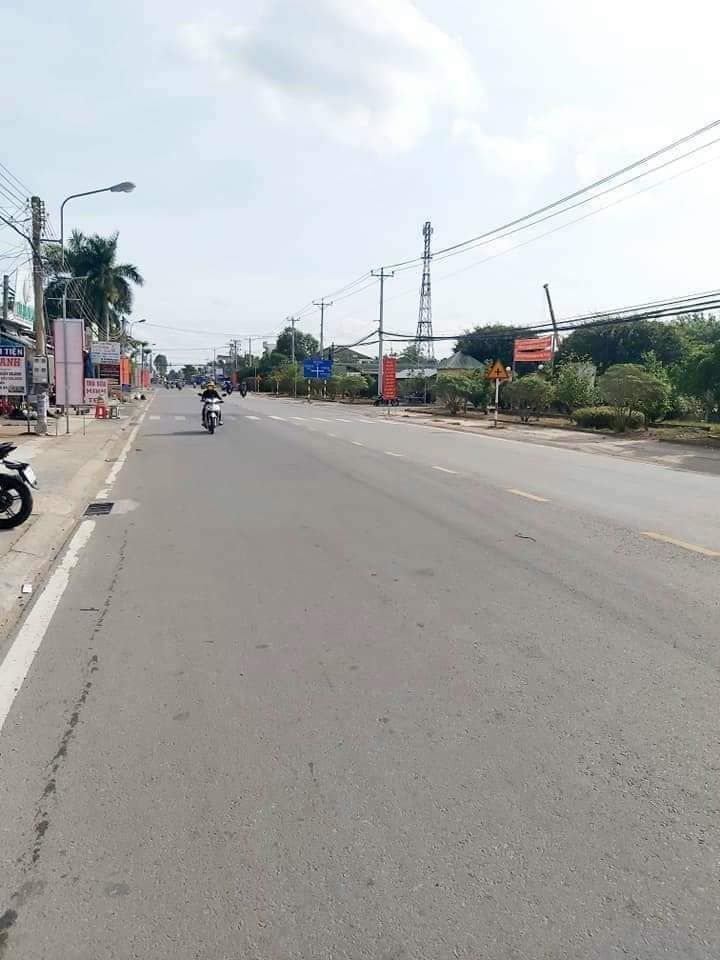 Bán Nhà mặt tiền 1T1L ngay ngã 4 huyện Thị Trấn Châu Thành Bến Tre