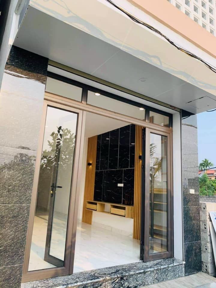 Chính chủ nhờ em bán nhà 3,5 tầng Ngọc động,Đa Tốn Gia Lâm. Xe oto đỗ cửa Nhà thiết kế Xây kiên cố