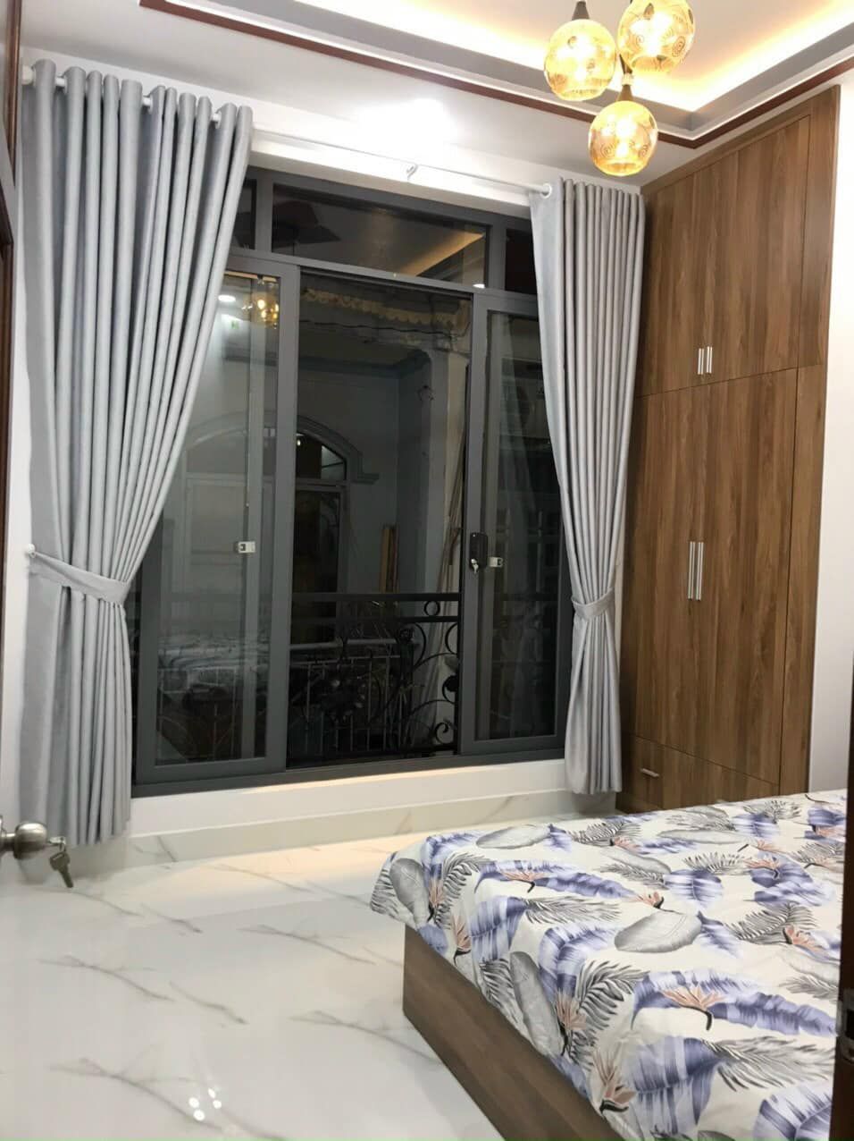 Nhà 1 sẹc, hẻm 8m, Trường Chinh, 46m2, sổ vuông vức, nhỉnh 5 tỷ.