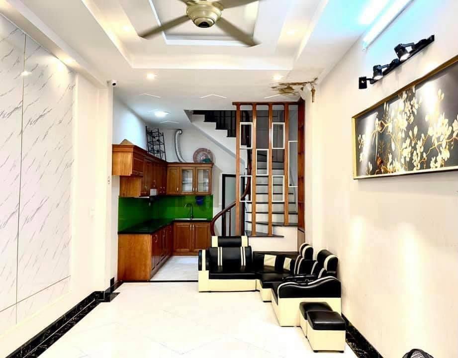 BÁN NHÀ ĐẸP TRUNG TÂM QUẬN HAI BÀ 5 TẦNG KINH DOANH NHỎ Ô TÔ 5 TẠ ĐỖ CỬA HAI MẶT THOÁNG