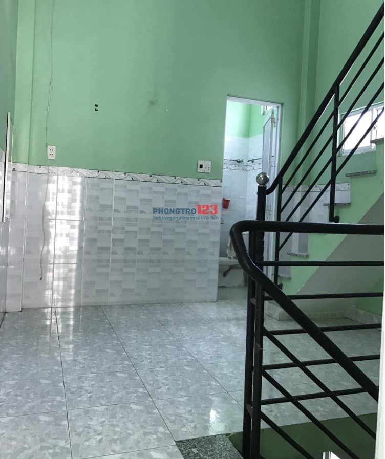 Cho thuê nhà nguyên căn 1T2L, điện nước riêng, gần chùa Vạn Đức, Tô Ngọc Vân, quận Thủ Đức.