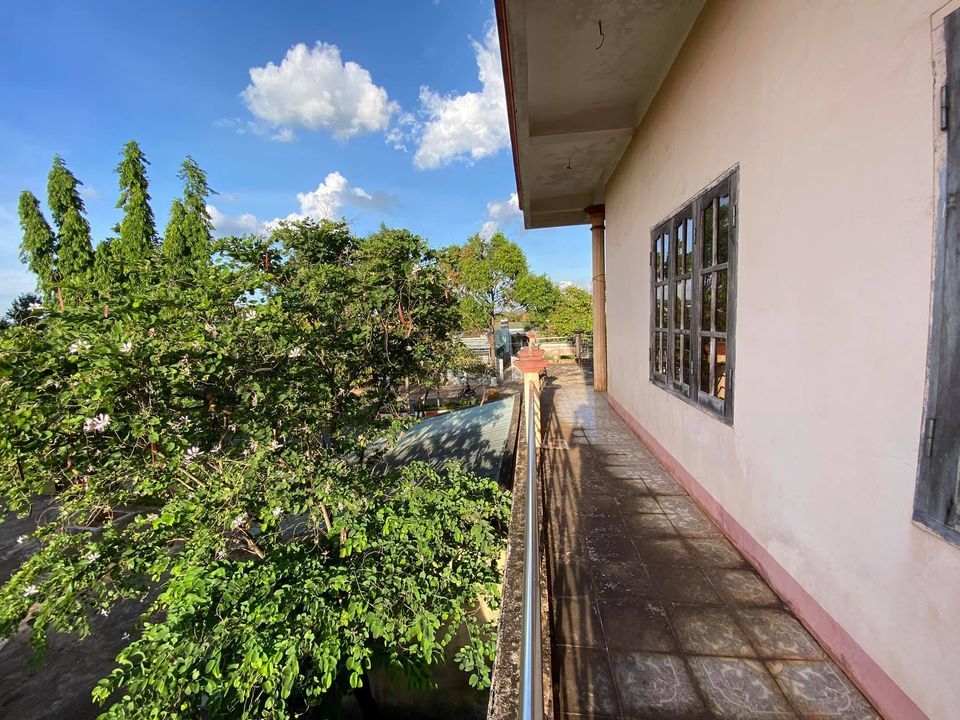 Bán nhà trung tâm thị trấn Chư Prông, huyện Chư Prông, Gia Lai Nhà 2 tầng, số 04 Trần Phú sát Viện