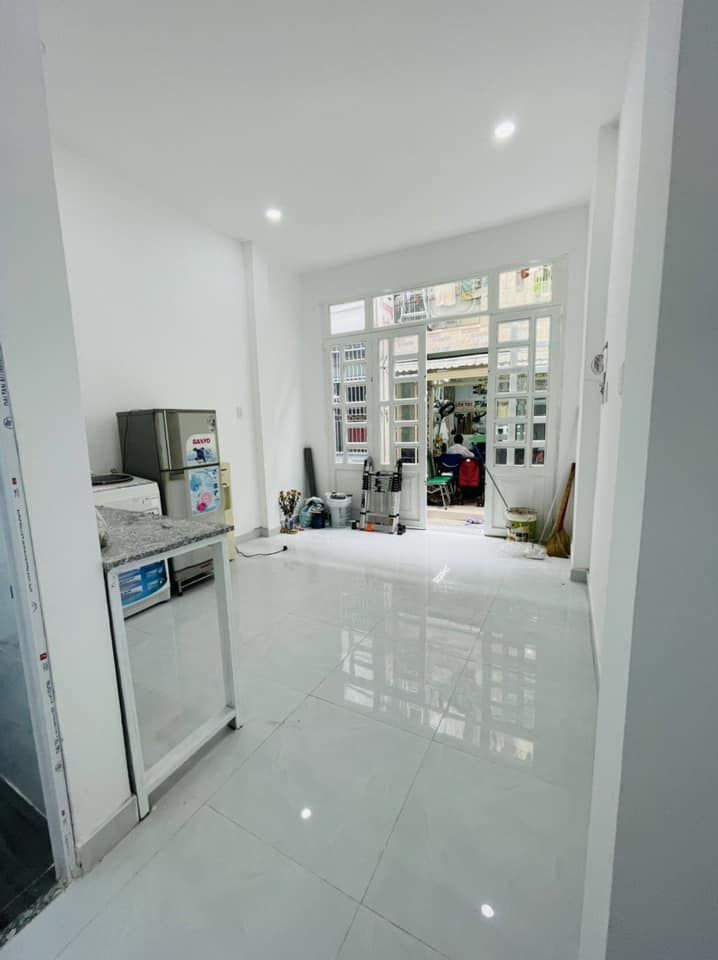 Cho thuê nhà Nguyên Căn Đường 15, Phường Tân Kiểng, Quận 7 nhà mới 100% Dt: 4m x 6,2m