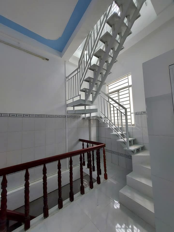 Cần Cho thuê Nhà mặt tiền Nguyễn Văn Cừ An Hoà Ninh Kiều Cần Thơ Giá 15 triệu, Diện tích 4,5m*8m