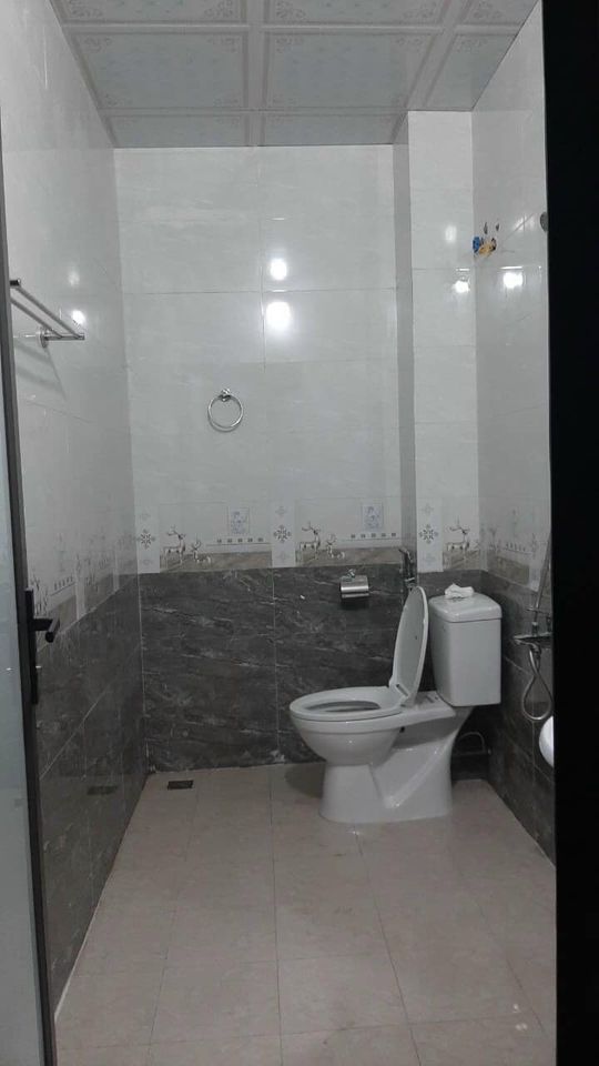 BÁN NHÀ 4 TANG LÊ THIẾT HÙNG B6 LÀO CAI