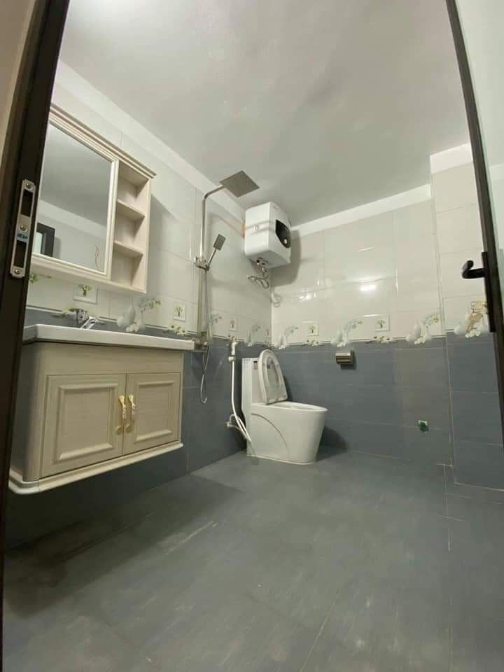 Bán nhà 3 tầng gần hồ An Trạch, ô tô đỗ cửa, diện tích 50m2, hướng tây tt Giá 1 tỷ 400 tr