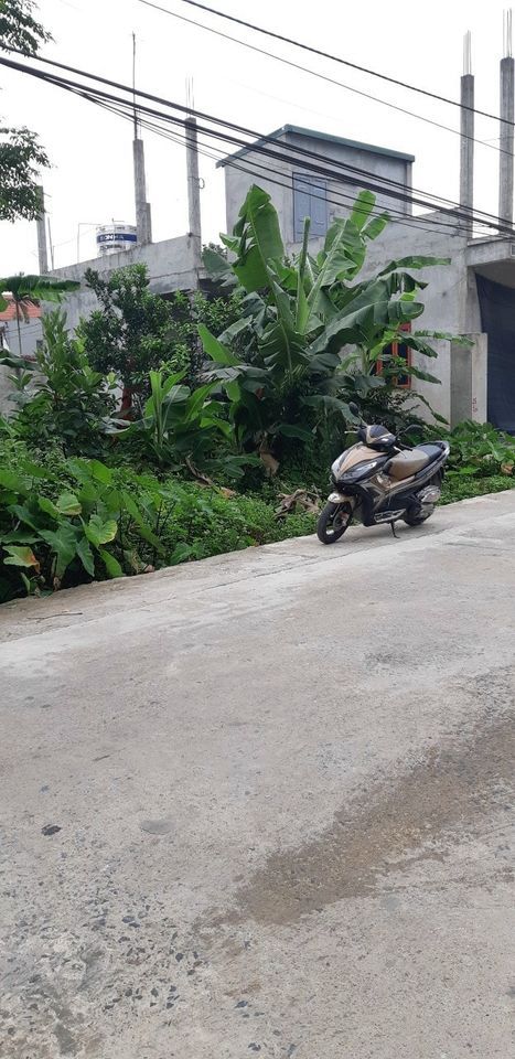 Cc bán thửa thổ cư Lô góc mặt đường. DT 311,2m2. Lô góc 2 MT 18,83m x 16,65m. Trường Thịnh Ứng Hòa