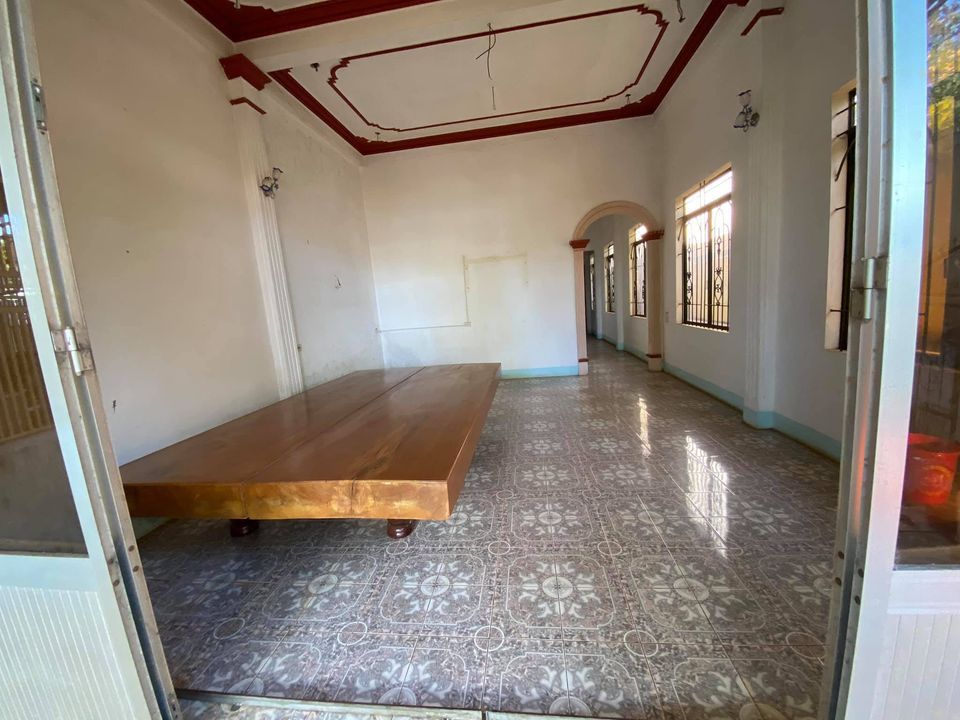 Bán nhà trung tâm thị trấn Chư Prông, huyện Chư Prông, Gia Lai Nhà 2 tầng, số 04 Trần Phú sát Viện