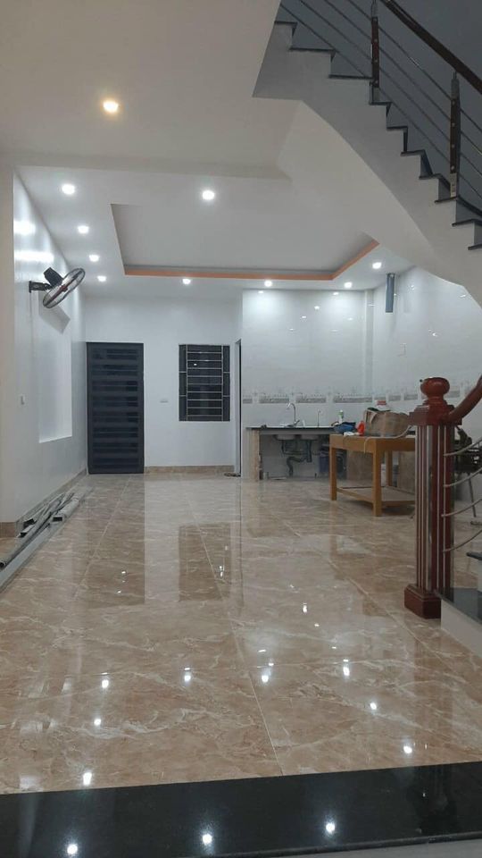 BÁN NHÀ 4 TANG LÊ THIẾT HÙNG B6 LÀO CAI