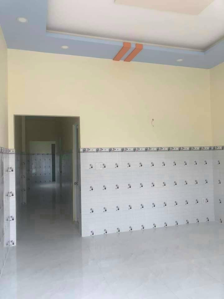 Bán Căn nhà mới tại xã Nhơn Thạnh TP Bến Tre Giá 670 triệu Diện tích 72m2, có 50m2 thổ cư