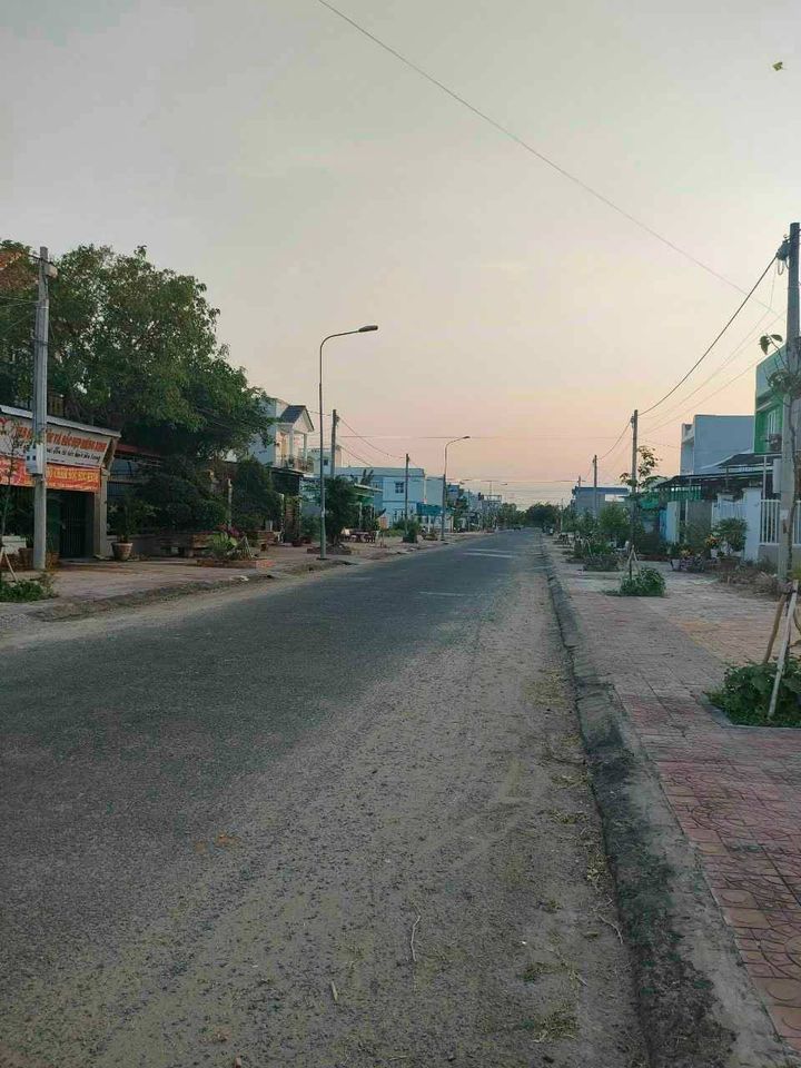 BÁN NỀN NGUYỄN LỮ KHU DÂN CƯ PHƯỜNG 4, TP VỊ THANH, HẬU GIANG Khu dân cư đông đúc