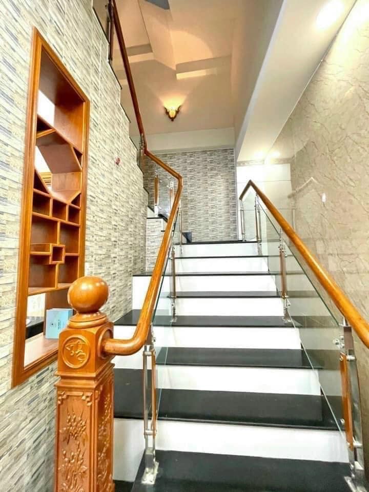 BÁN NHÀ 02 LẦU MỚI ĐẸP KHU DÂN CƯ QUÂN BÁO ĐỐI DIỆN CHỢ BÀ BỘ, LONG TUYỀN, BÌNH THUỶ