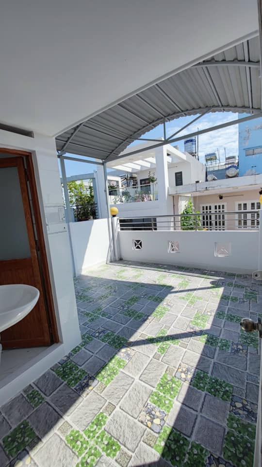 Bán nhà đuờng Ông ích Khiêm p14 Q11 Diện tích 3,8 x 9,20 Trệt 1 lửng 2 lầu