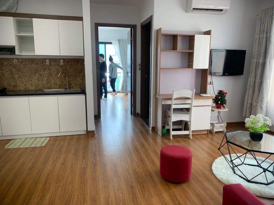 Chính chủ cho thuê căn hộ cực đẹp phố Giang Văn Minh có ban công cực thoáng mát nhé DT 80m
