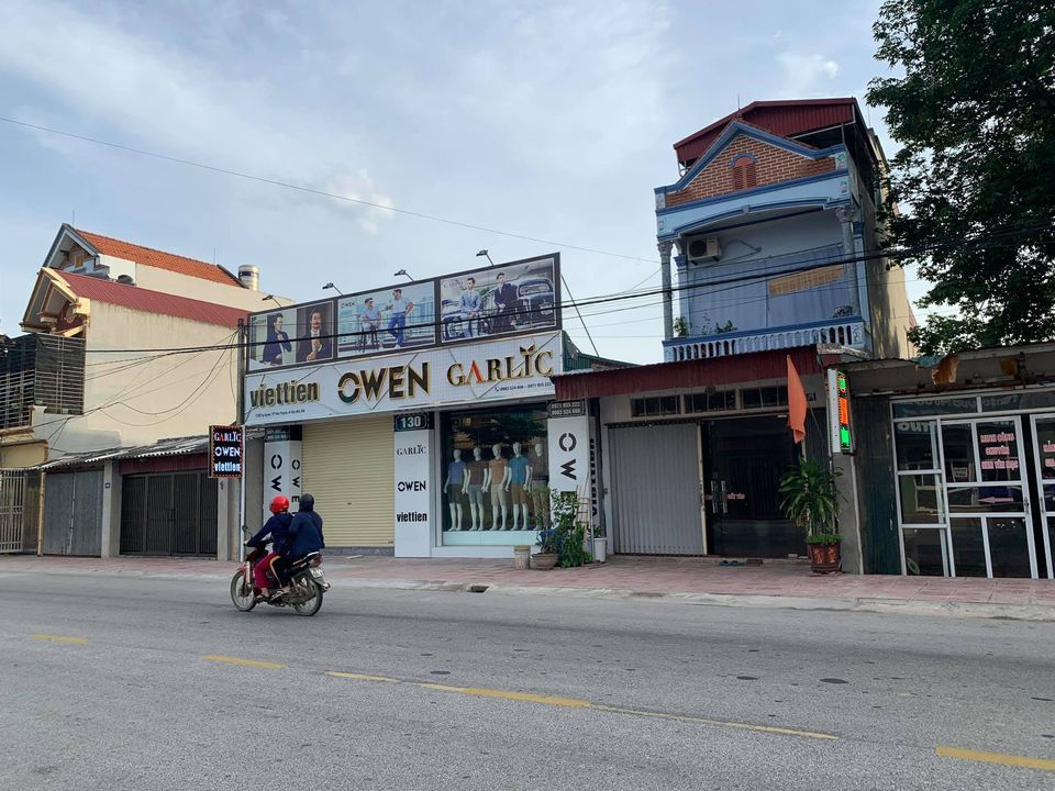 bán gấp lô đất ở trung tâm TT Yên Thịnh trên trục đường 12b hướng nam đối diện ngân hàng Vietinbank