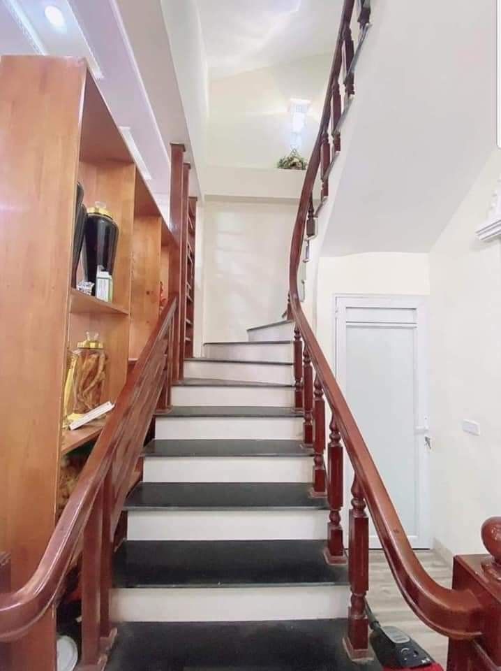 Bán nhà 3 tầng gần hồ An Trạch, ô tô đỗ cửa, diện tích 50m2, hướng tây tt Giá 1 tỷ 400 tr