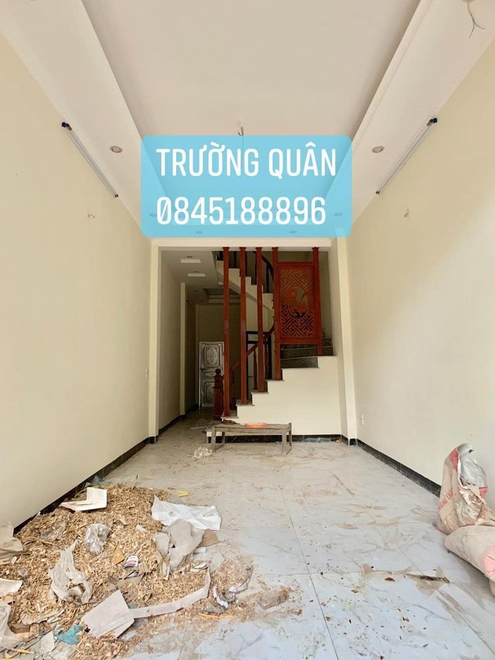 Bán nhà 61㎡ sân cổng Nguyễn Bính Văn Cao Ngõ nông rộng ngay gần đường, thiết kế sân trước sân sau