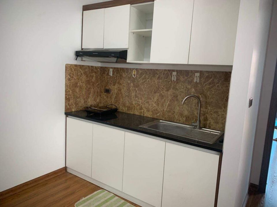 Chính chủ cho thuê căn hộ cực đẹp phố Giang Văn Minh có ban công cực thoáng mát nhé DT 80m