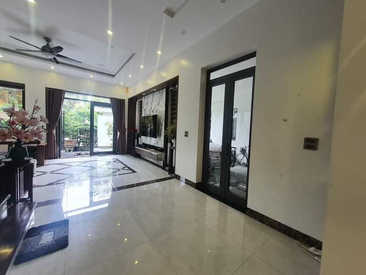 Sẵn sàng chốt lỗ căn biệt thự siêu đẹp đường Đoàn Khuê p. Kim Tân TP Lc Giá 11.xxx có TL