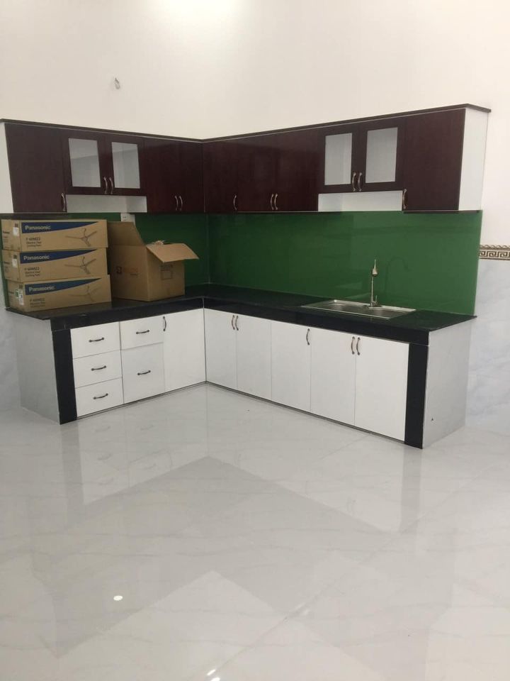 Bán gấp căn nhà Hưng Long Bình Chánh Diện tích 4,5 x 18m sổ hồng công nhận đủ Thiết kế 1 trệt 1 lầu