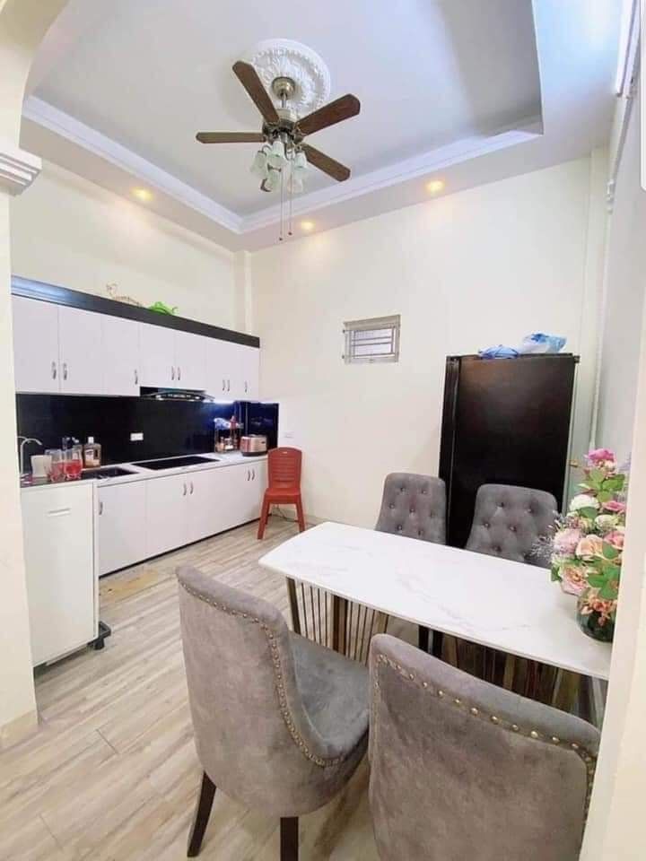 Bán nhà 3 tầng gần hồ An Trạch, ô tô đỗ cửa, diện tích 50m2, hướng tây tt Giá 1 tỷ 400 tr