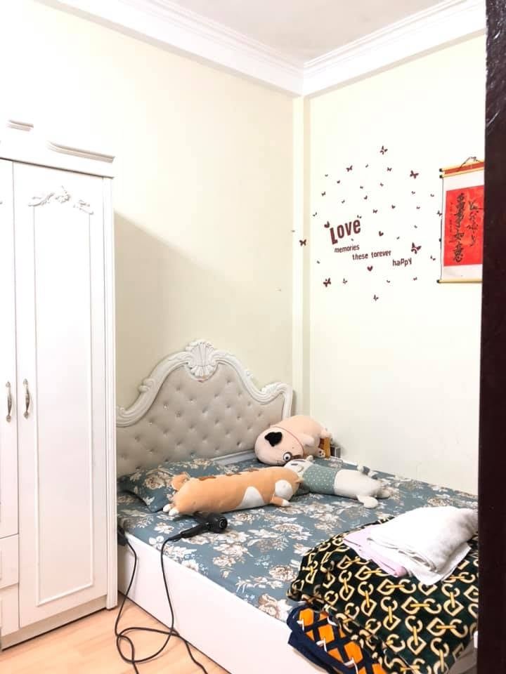 Chính chủ cần bán nhà phố Kim Giang, Hoàng Mai. Diện tích 45m, mặt tiền 4.4m, lô góc, 2 thoáng