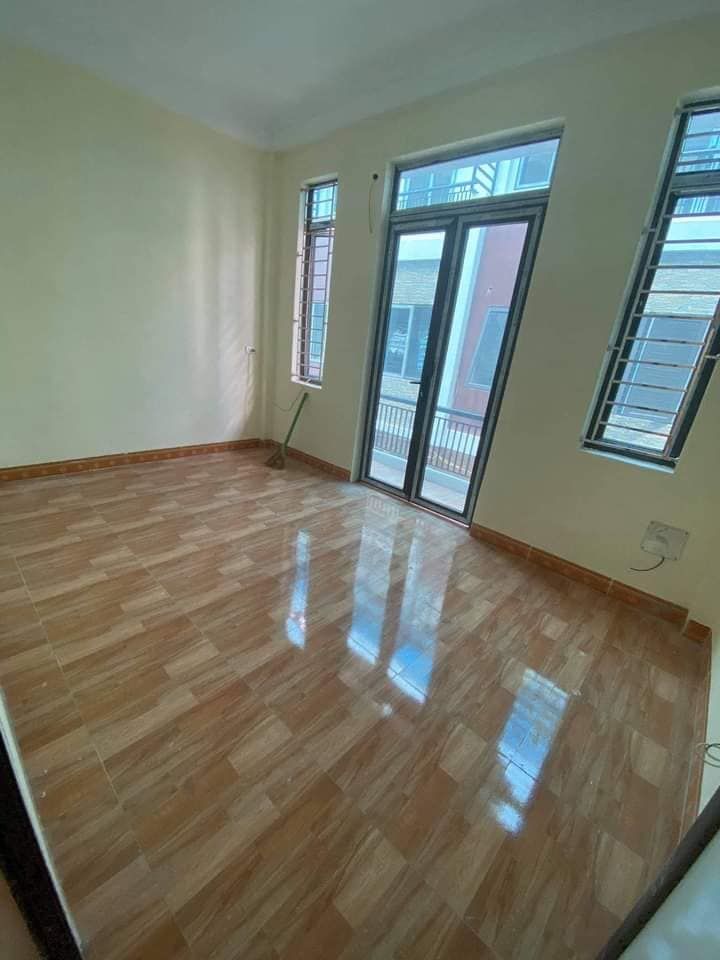 Chính chủ gửi bán căn nhà 3 tầng ngõ đường Nguyễn Bính, Nam Định