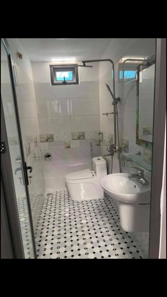 Bán nhà 3 tầng Lô Góc mới xây kiên cố với giá 1 tỷ xxx Nằm TTTP Thái Bình thuộc P.Quang Trung