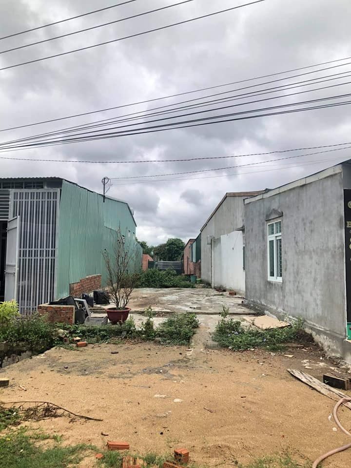 Bán Đất thôn 5 xã Đoàn Kết, đầu cầu Đăk Tía. Diện tích 6 × 100m tóp hậu thổ cư 82m2
