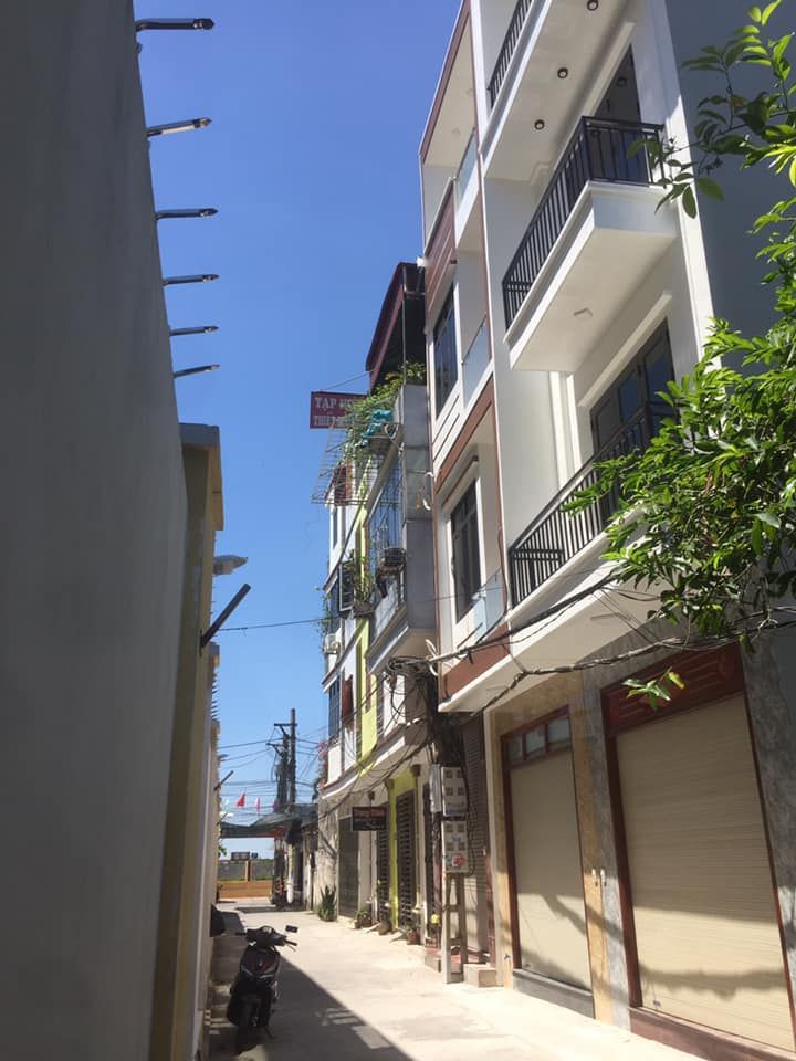 CC bán nhà 4 tầng P.Quang Trung Thái Bình 4-5 pn 3vs 1 phòng thờ 1 sân phơi 1 ban công DT 46m