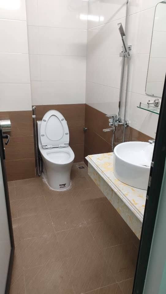 CC bán nhà 4 tầng P.Quang Trung Thái Bình 4-5 pn 3vs 1 phòng thờ 1 sân phơi 1 ban công DT 46m