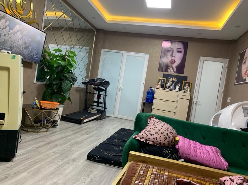 Bán Nhà 3 tầng Lô góc mặt đường Trần thái tông Gần chợ booo thái bình
