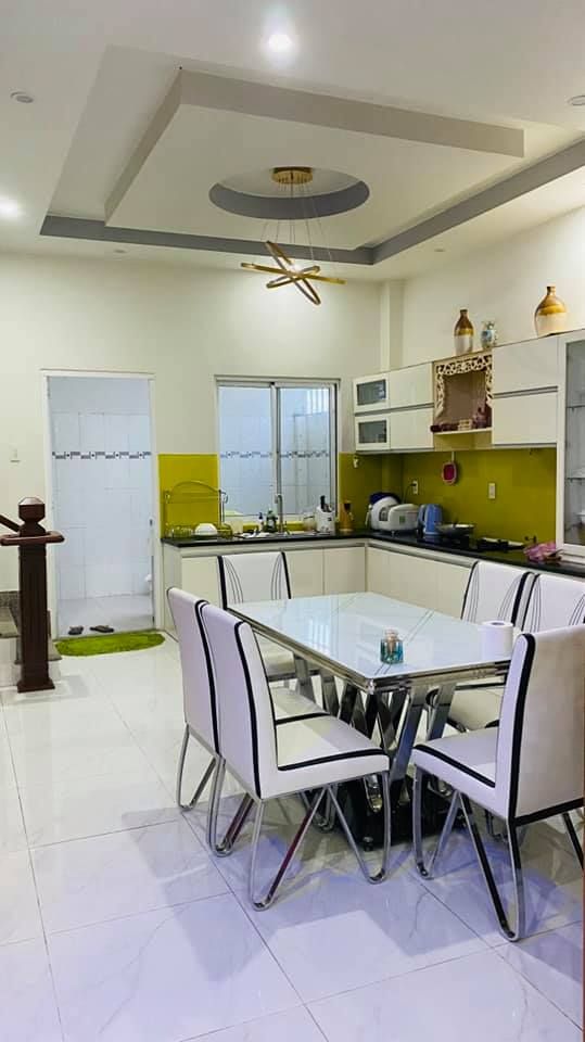 CẦN TIỀN BÁN GẤP GIẢM 80 Tr Bán nhà Khu đô thị Phú cường TPRG KG Giá 2 tỷ. 670 triệu