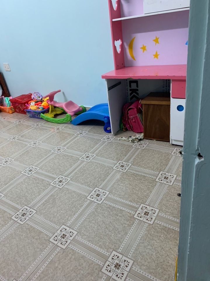 Cần bán nhà 3 tầng khu 18, phường Ngọc châu còn mới đẹp long lanh. Gia chủ xây bằng cả tâm huyết
