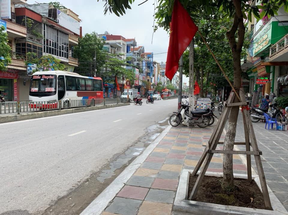Bán Nhà 3 tầng Lô góc mặt đường Trần thái tông Gần chợ booo thái bình