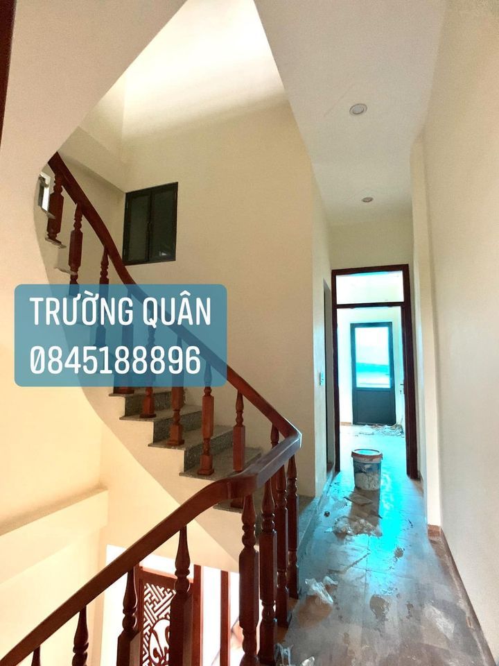 Bán nhà 61㎡ sân cổng Nguyễn Bính Văn Cao Ngõ nông rộng ngay gần đường, thiết kế sân trước sân sau