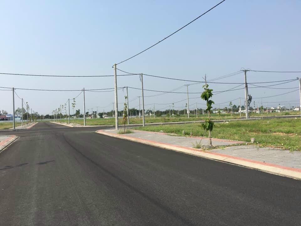 CẦN BÁN GẤP ĐẤT NỀN GẦN CHỢ ĐẦU MỐI NÔNG SẢN Mặt tiền Quốc Lộ 91C Gần cụm KCN Massan