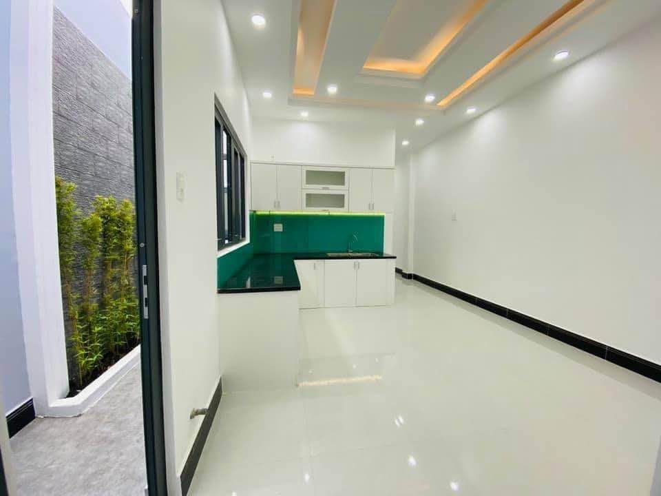 Tìm chủ cho căn nhà Xinh mới hoàn thiện Mặt tiền đường 13m, cách đường Quang Trung 150m.
