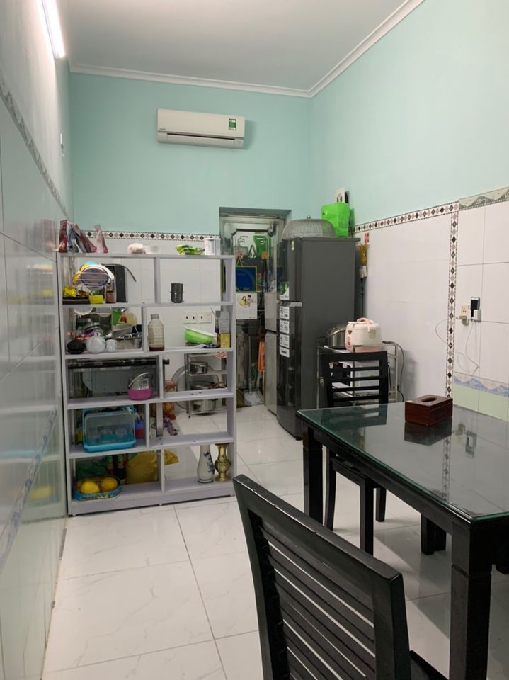 Cần bán nhà 3 tầng khu 18, phường Ngọc châu còn mới đẹp long lanh. Gia chủ xây bằng cả tâm huyết