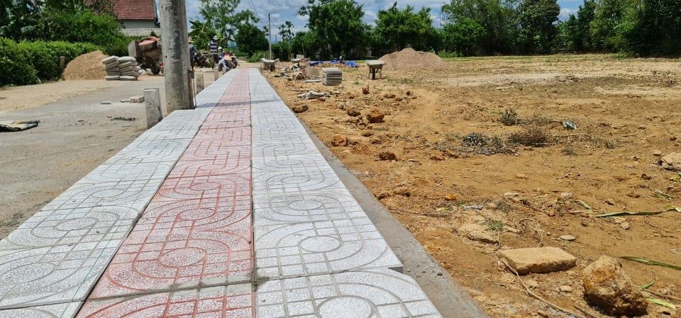 ĐẤT NỀN GẦN CAO TỐC LA SƠN CAM LỘ GẦN CHỢ PHIÊN CÁCH 500M