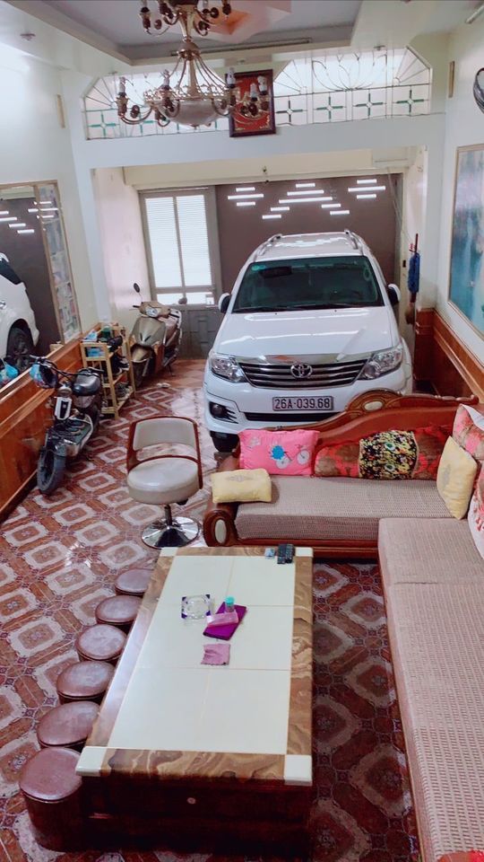 Bán nhà mặt tiền đường Chu Văn Thịnh, TP. Sơn La gần quảng trường, gần VinCom Hướng đông bắc.