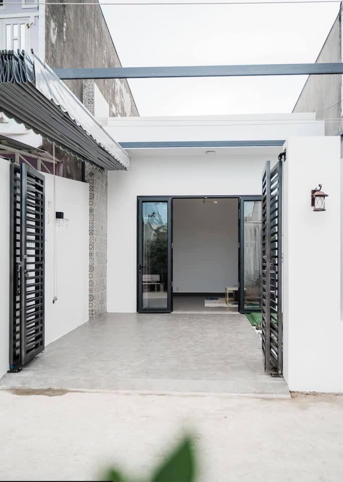 BÁN NHÀ TRỆT HẺM OTO QUAY ĐẦU đường Lê Hồng Phong Sóc Trăng THIẾT KẾ ĐƠN GIẢN HIỆN ĐẠI