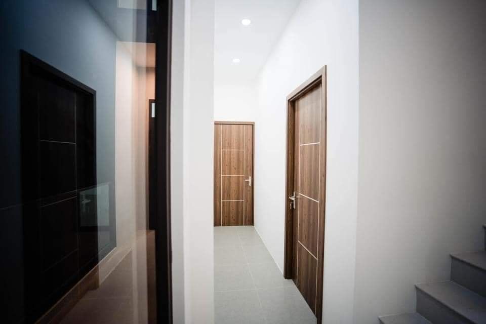 Bán nhà cao cấp hiện đại mặt tiền đường Vành Đai 2, P3, TPST DT 5m x 20m