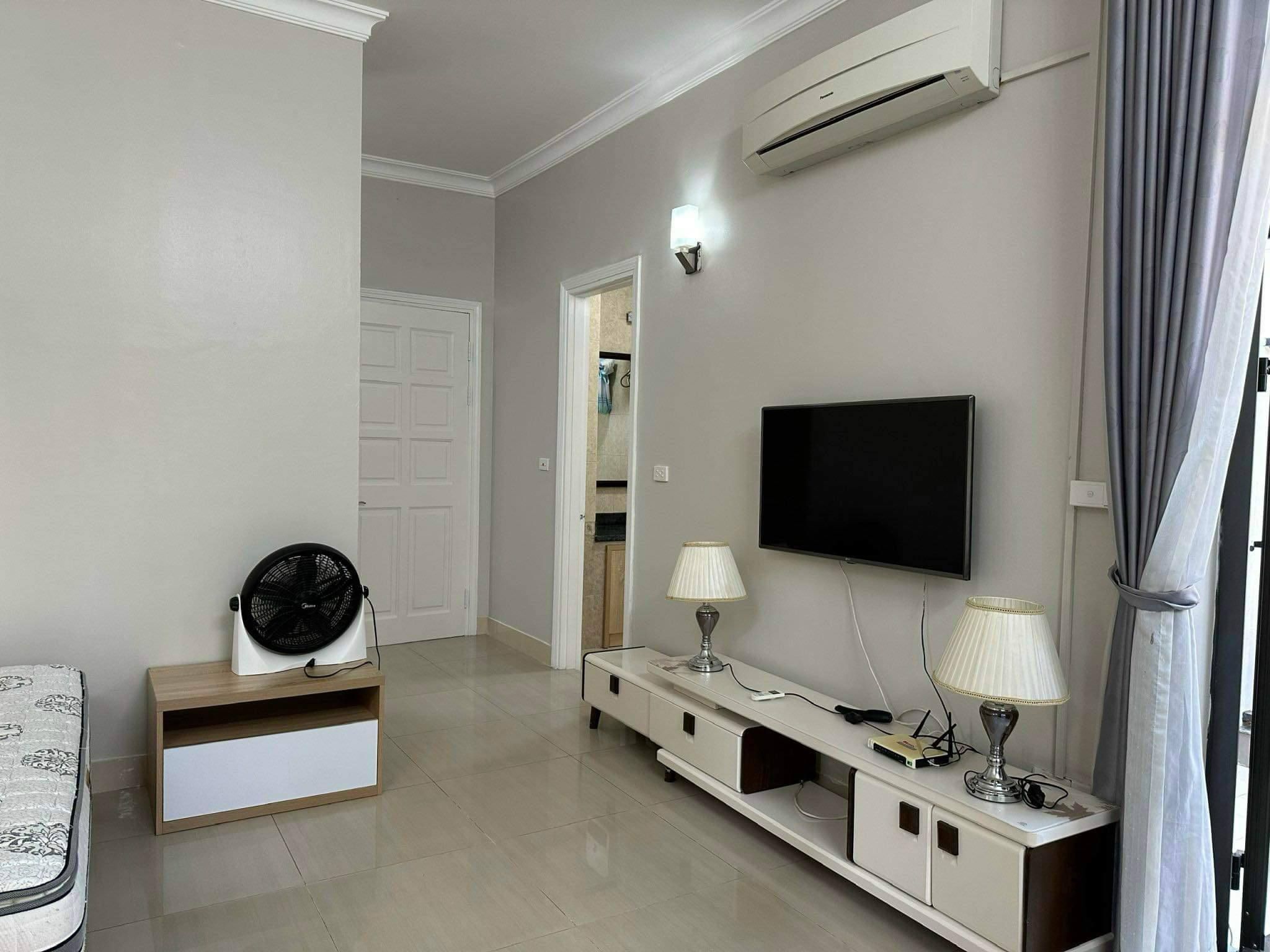 Cần cho thuê gấp Biệt thự Ciputra Xuân La Tây Hồ DT 180m Khu T7